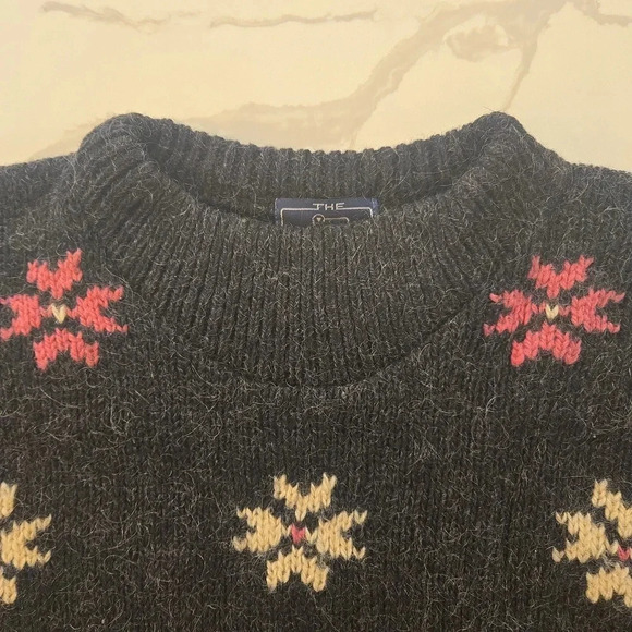VTG Woolrich Fair Isle Wool Mohair Snowflake Sweater Gray Pink White Size Medium - Picture 6 of 11
